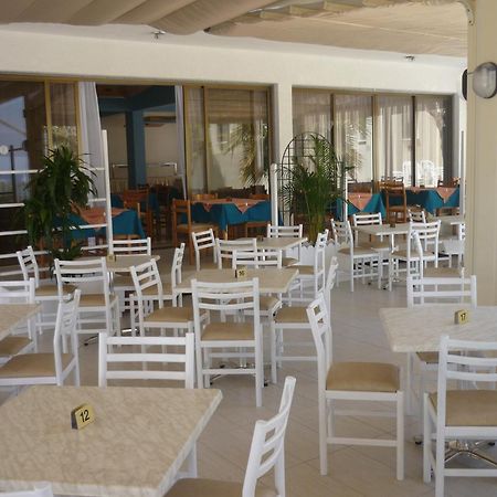 פרוטאראס Penelope Beach Hotel Apts מראה חיצוני תמונה