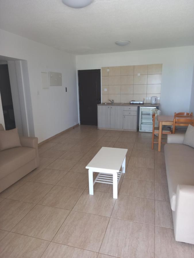 פרוטאראס Penelope Beach Hotel Apts מראה חיצוני תמונה